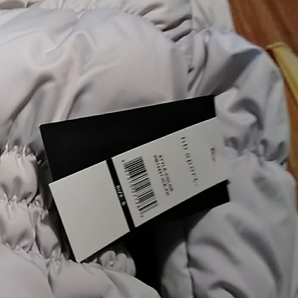 h b Sport New, Puffy Winter Jacket. - Picture 3 of 4